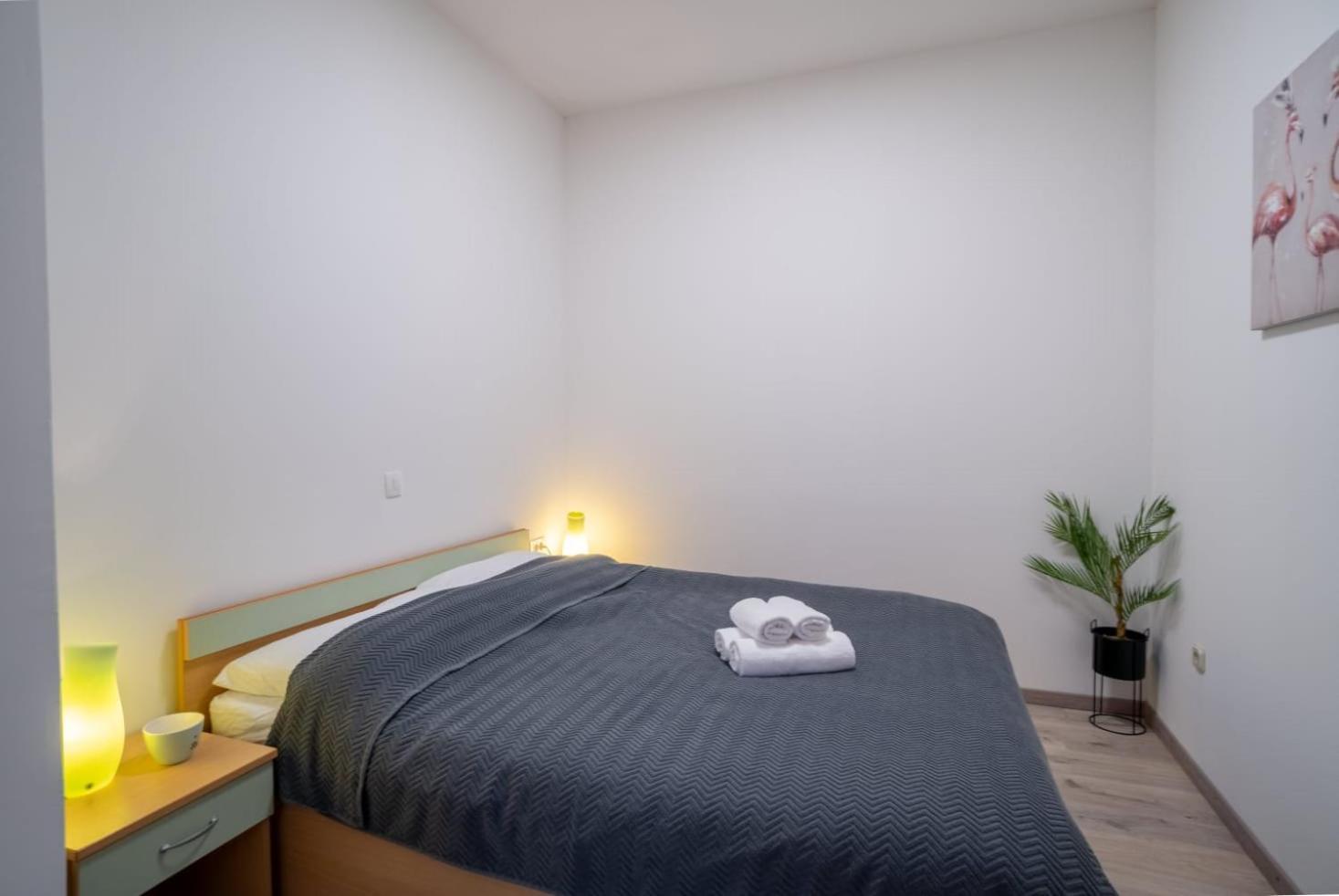 Apartman Mihovil Gospić Eksteriør bilde